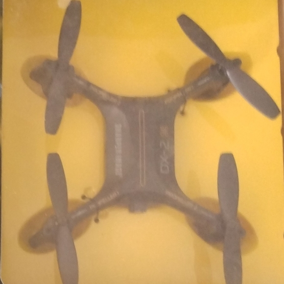 Sharper Image DX-2 stunt drone - Picture 3 of 5